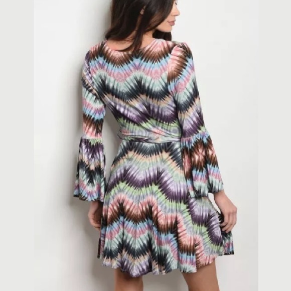 Tie Dye Chevron Wrap Dress NWT - Picture 2 of 4